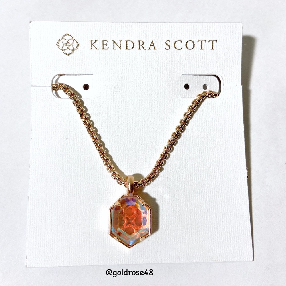 Kendra Scott Teo necklace in Rose Gold and Dichroic Glass